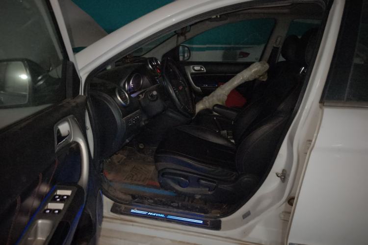 Used Haval H6 2015 Upgraded Model 1.5T Manual Two-Wheel Drive Elite Version