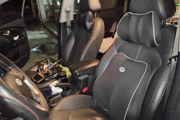 Used Hyundai ix35 2012 2.0L Automatic Two-Wheel Drive Elite Edition GLS Left Front Seat