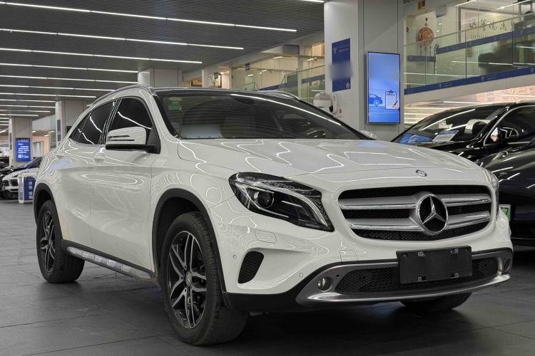 Used Mercedes-Benz GLA 2015 GLA 200 Fashion Model
