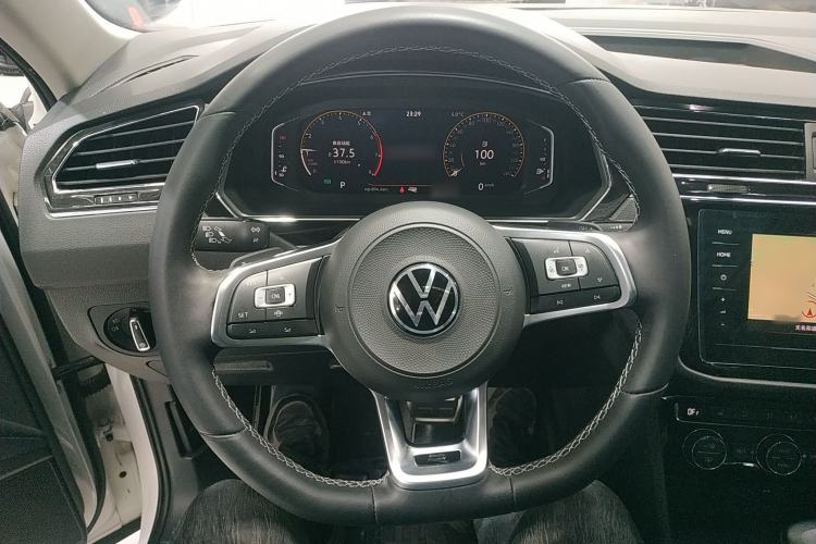 Used Volkswagen Tiguan L 2021 330TSI Automatic Two-Wheel Drive R-Line Enhanced Edition
