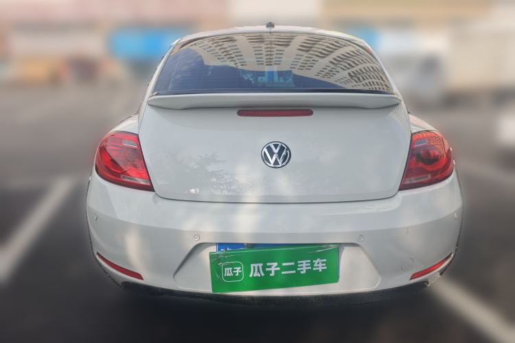 Used Volkswagen Beetle 2015 180TSI model
