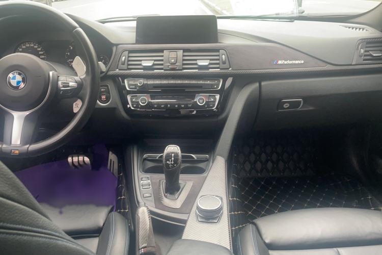 Used BMW 3 Series 2018 330i M Sport Night Edition Driver Seat