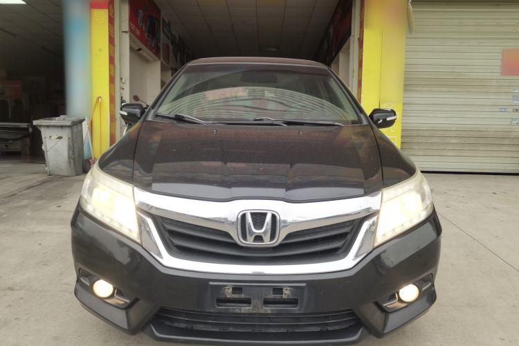 Used Honda Crider 2013 1.8L automatic luxury edition Front