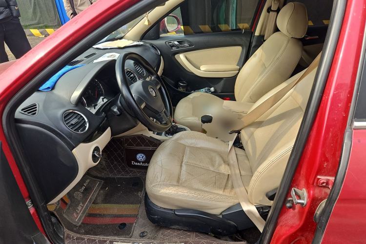 Used Volkswagen Lavida 2011 1.6L Automatic Premium Edition Left Front Seat