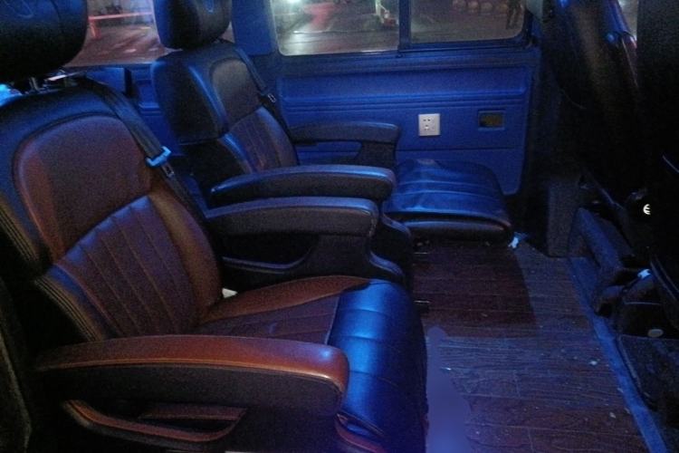 Used Volkswagen Caravelle 2014 2.0 TSI Four-Wheel Drive Comfort Edition Left Rear Seat