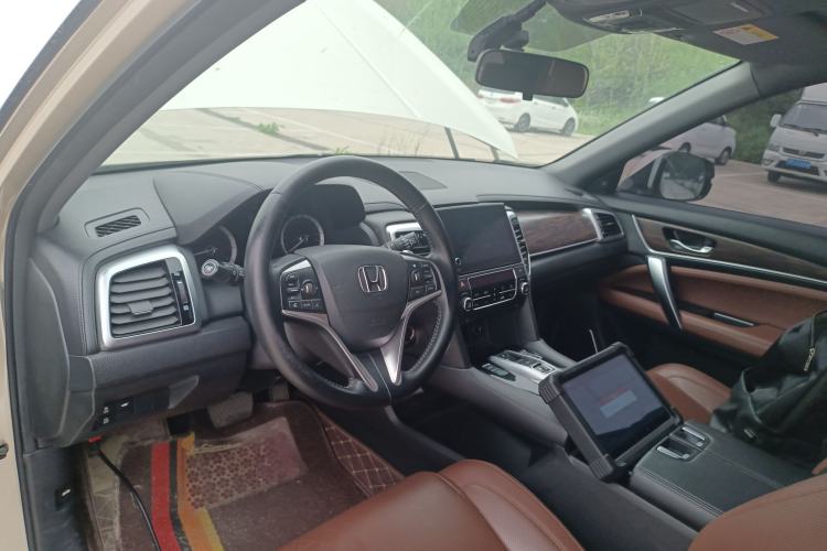 Used Honda UR-V 2017 370TURBO 2WD Prestige Edition China V Center Console