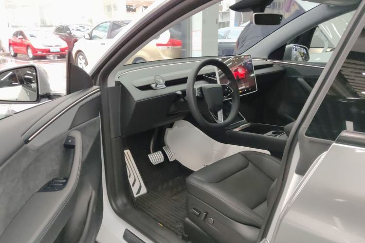 Used Tesla Model Y 2025 Updated Version Long-Range All-Wheel Drive