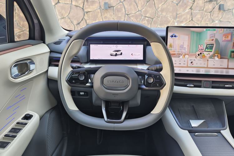 Used Lynk & Co 06 EM-P 2023 EM-P 126 Long-Range Halo