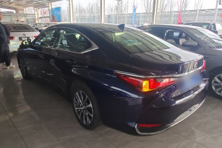 Used Lexus ES 2022 200 Excellence Edition