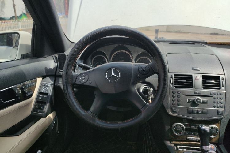 Used Mercedes-Benz C-Class 2010 C 200 CGI Fashion Model Steering Wheel