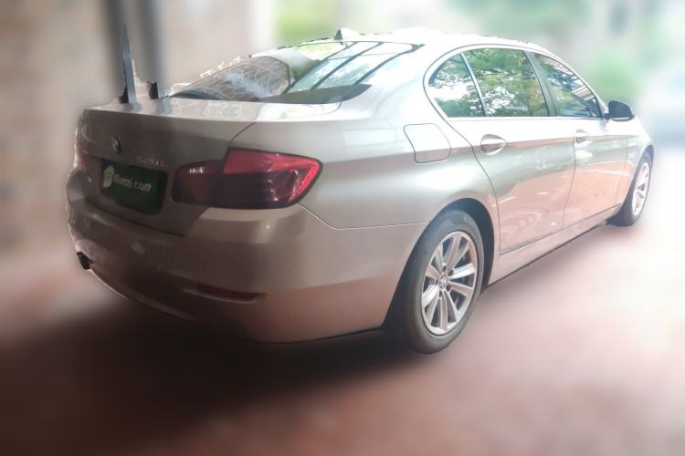 Used BMW 5 Series 2017 520Li Elegant Edition Rear Right 45 Deg