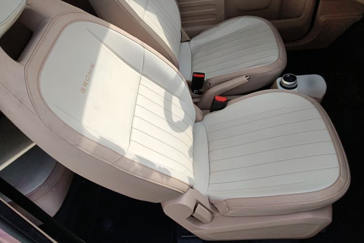 Used Geely Galaxy Panda 2023 Panda Mini 200km Endurance Bear
