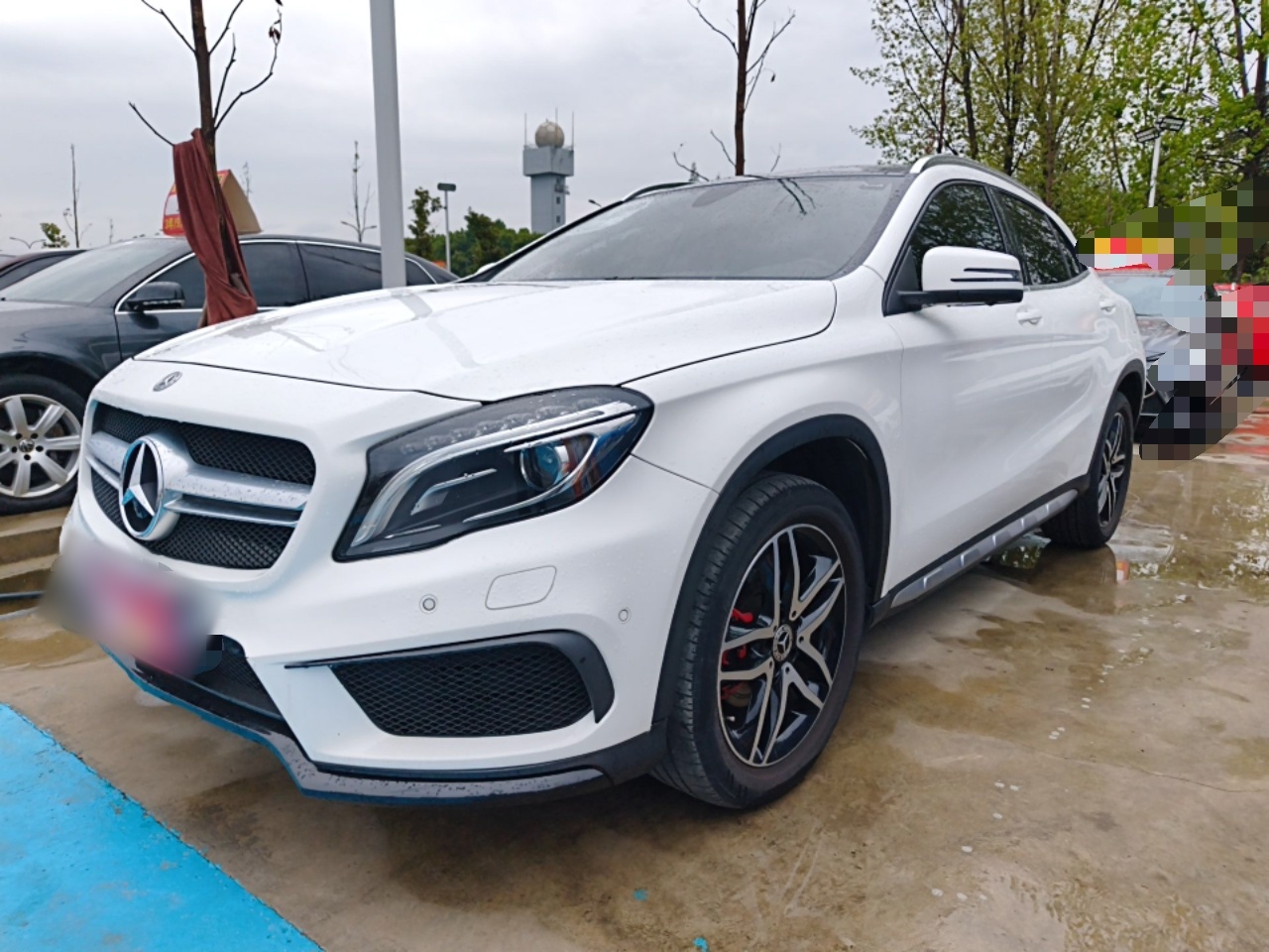 Под передней частью автомобиля