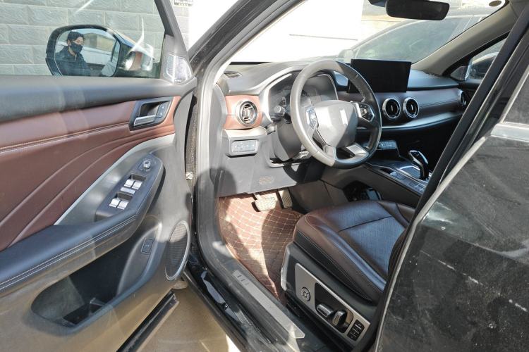 Used Wey VV6 2021 2.0T Two-Wheel Drive Smart Plus