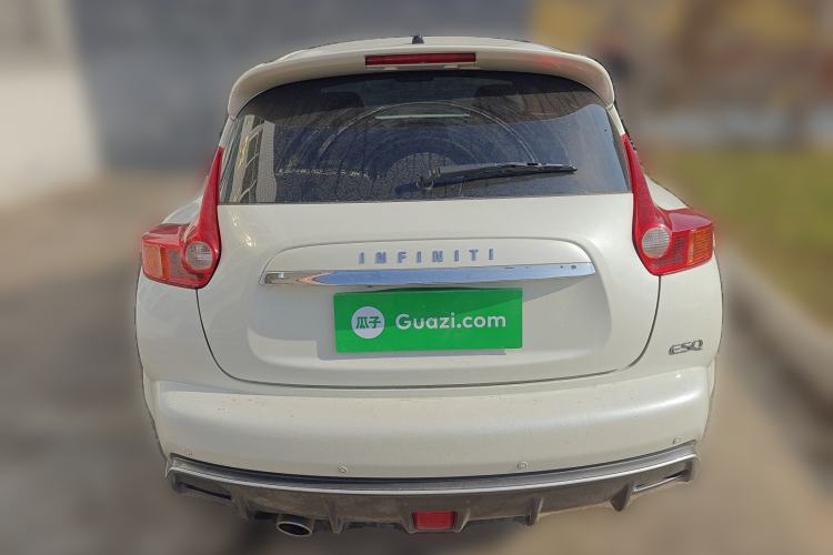 Used Infiniti ESQ 2014 1.6L Spontaneous Edition
