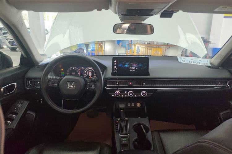 Used Honda Civic 2023 240TURBO CVT Dynamic Edition
