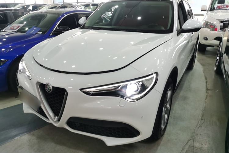 Used Alfa Romeo Stelvio 2017 2.0T 200HP Elite Edition