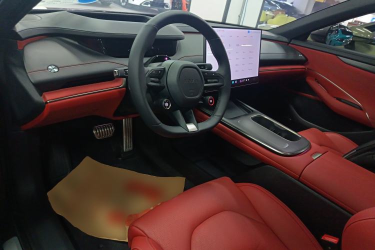 Used Xiaomi Auto SU7 2024 Four-Wheel Drive Ultra-Long Range Advanced Intelligent Driving Max Edition