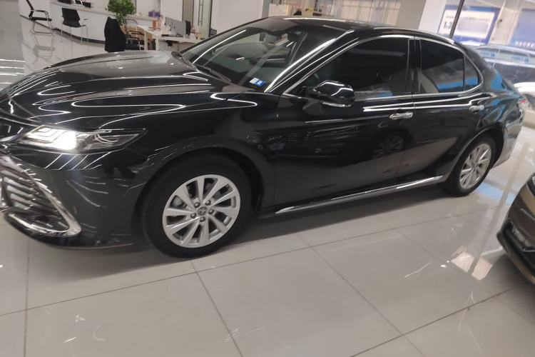 Used Toyota Camry 2023 2.0G Luxury Edition Exterior 3