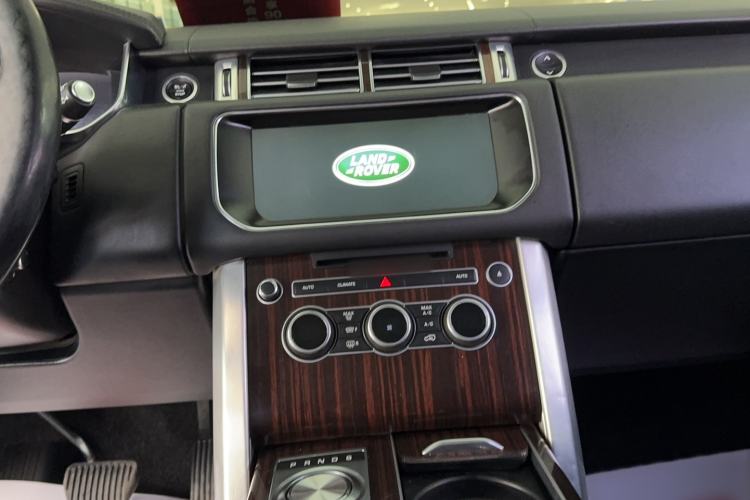 Used Land Rover Range 2017 3.0 SC V6 Vogue Audio And AC Panel