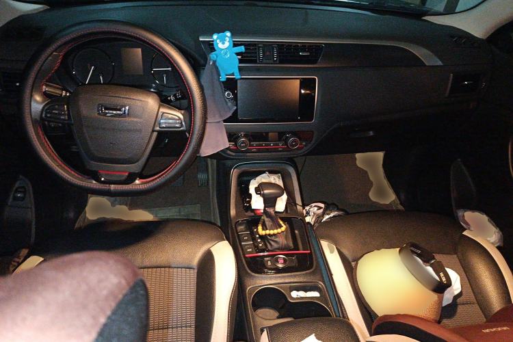 Used Qoros 5 2017 1.6T Automatic Prestige Model
