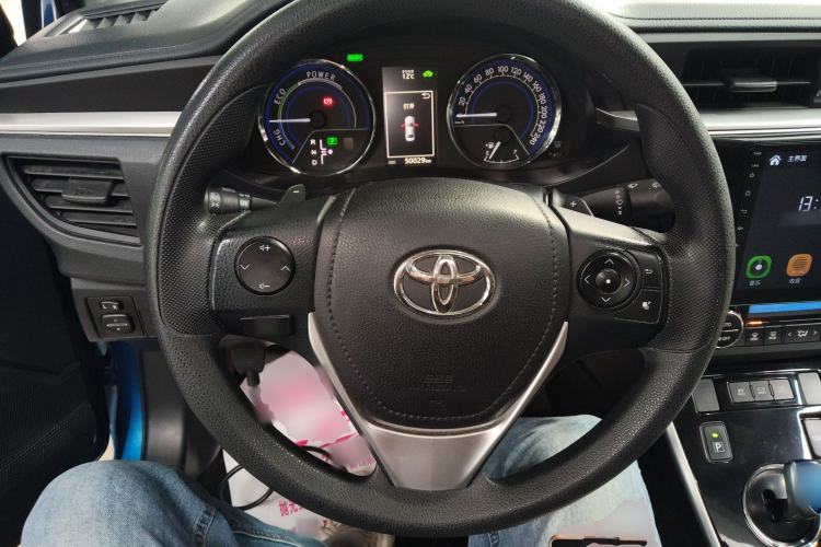 Used Toyota Levin 2016 Dual-Engine 1.8H GS E-CVT Elite Model with Sunroof