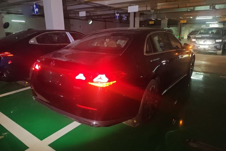 Used Mercedes-Benz E-Class 2026 E 300 L Luxury Rear Right 45 Deg