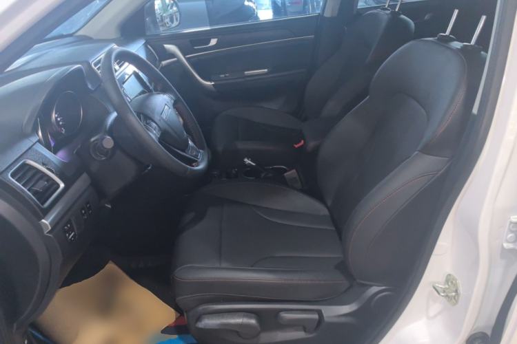 Used Haval M6 2019 1.5T DCT Two-Wheel Drive Elite Version China VI Standard Left Front Seat