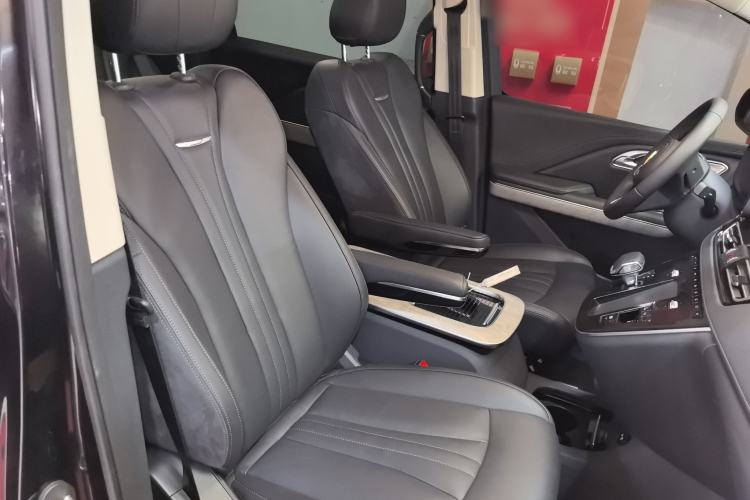 Used Hongqi HQ9 PHEV 2024 2.0T Four-Wheel Drive Business Edition Right Front Seat