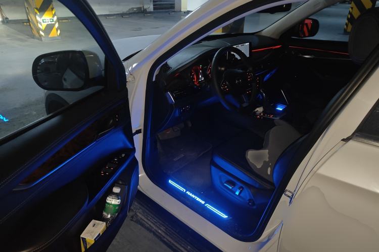 Used Hanteng X7 2016 2.0T DCT Luxury Edition Driver Seat