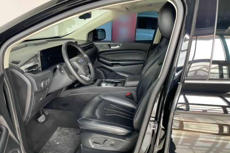 Used Ford Edge 2021 PLUS EcoBoost 245 Two-Wheel-Drive Platinum Edition 5 Seats
