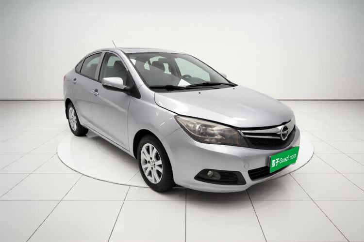 Used Haima M3 2014 1.5L Manual Luxury Model Front Right 45 Deg