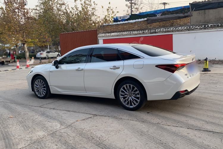 Used Toyota Avalon 2024 Dual-Engine 2.5L XLE Premium Edition