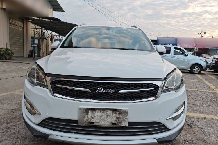 Used Zotye Domy X5 2017 Platinum Edition 1.5T Manual Luxury Model
