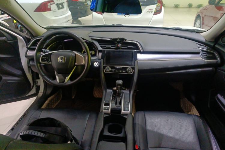 Used Honda Civic 2016 220TURBO CVT Luxury Edition