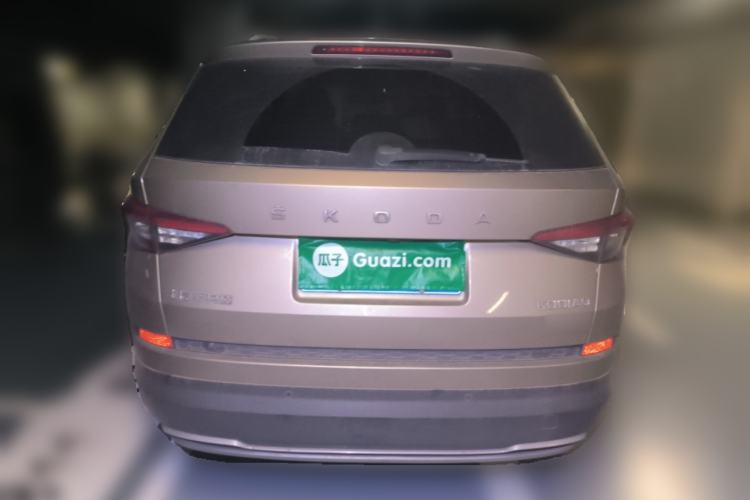 Used Skoda Kodiaq 2019 Facelifted TSI330 7-Seater Two-Wheel-Drive Luxury Enjoyment Edition China VI Standard
