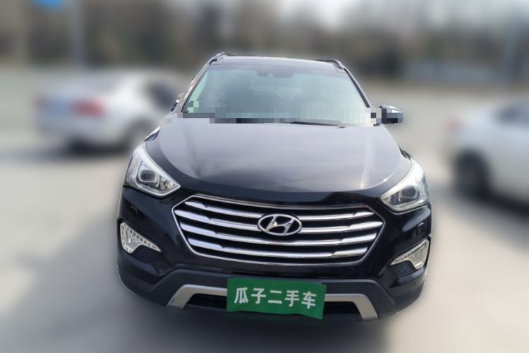 Used Hyundai Grand SantaFe 2013 3.0L 7-seat 4x4 Brown Interior Flagship Edition Front