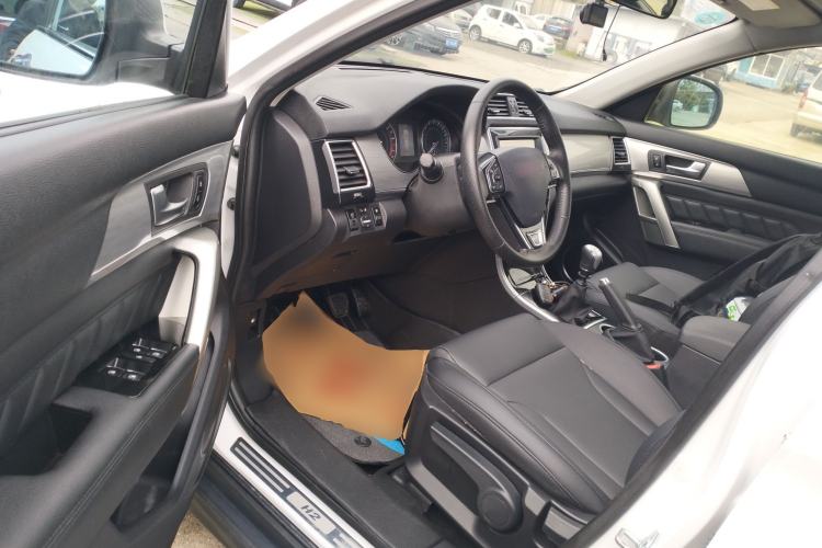 Used Haval H2 2014 1.5T Manual Two-Wheel Drive Elite Edition