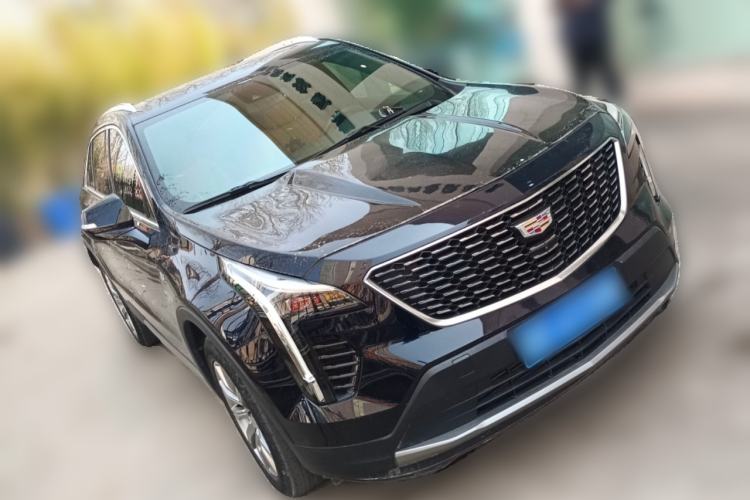 Used Cadillac XT4 2022 28T Two-Wheel Drive Prestige Version Front Right 45 Deg