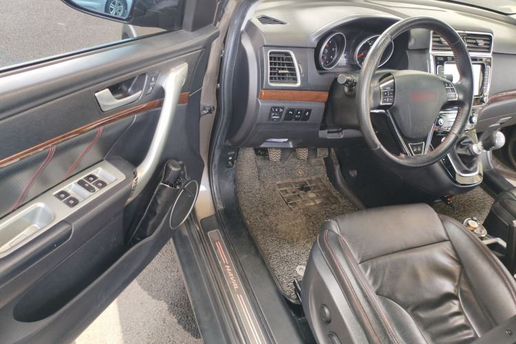 Used Haval H6 2014 Sport Edition 2.0T Diesel Manual Two-Wheel-Drive Elite Model