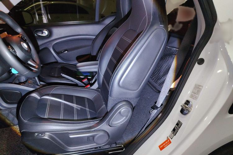 Used smart fortwo 2018 0.9T 66kW Hardtop Pioneer Edition China V Emission Standard