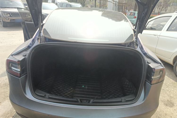 Used Tesla Model 3 2019 Long-Range Rear-Wheel-Drive Version