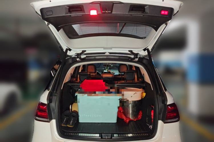 Used Mercedes-Benz GLE 2015 GLE 320 4MATIC Trunk