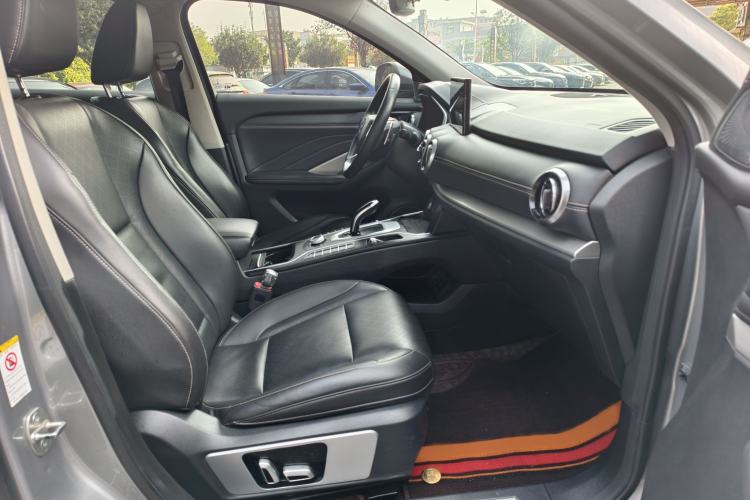 Used Wey VV6 2020 2.0T Two-Wheel Drive Smart Enjoyment+