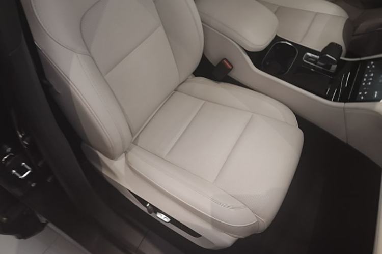 Used Li Auto ONE 2021 Extended-Range 6-Seater Version Right Front Seat
