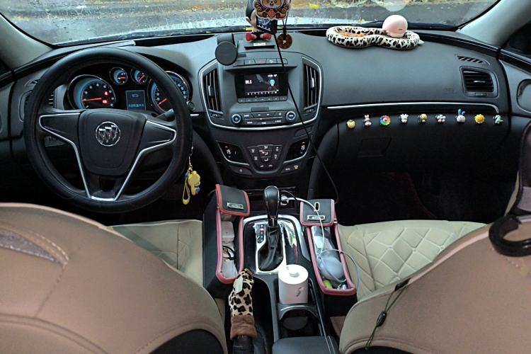 Used Buick Regal 2015 1.6T Leading Technology Model Center Console