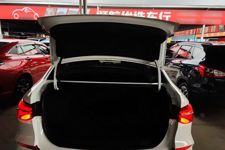 Used Chevrolet Monza 2020 Light Hybrid RS 330T Automatic Comfort Edition