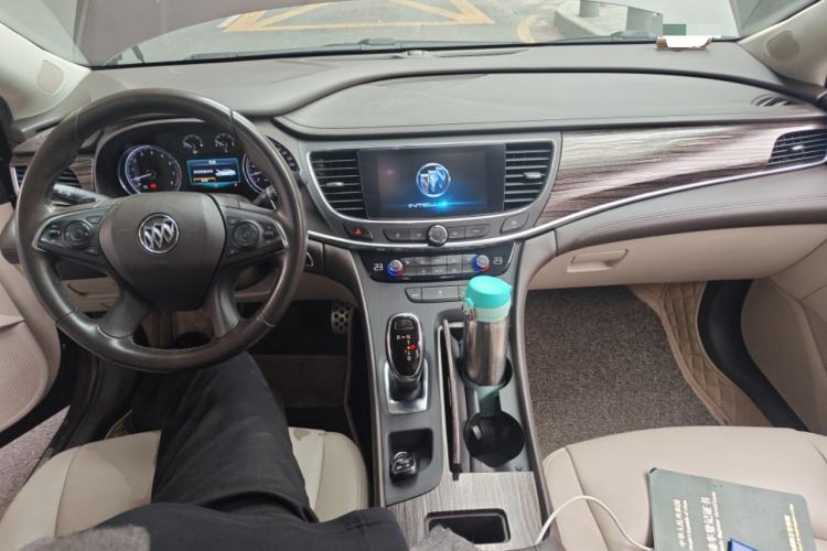 Used Buick LaCrosse 2016 Revised 20T Leading Edition Center Console