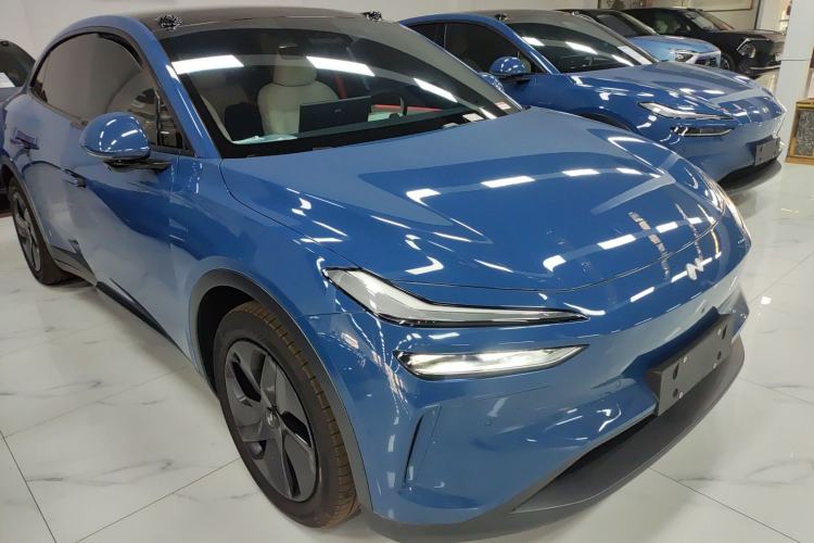 Used ONVO L60 2024 60 kWh All-Wheel Drive