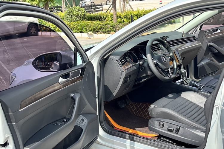 Used Volkswagen Magotan 2019 330TSI DSG Luxury Model China V Standard